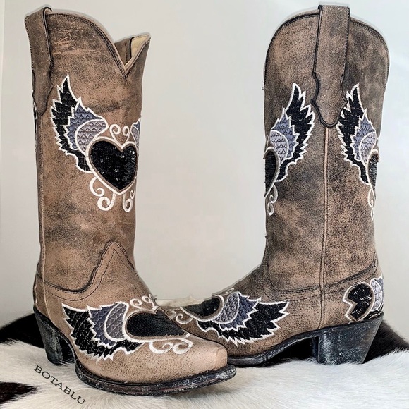 SOLD CORRAL Boots Sequin Heart Wings Mid Calf Snip Toe Cowgirl Cowboy Boot 6.5 - Picture 3 of 11